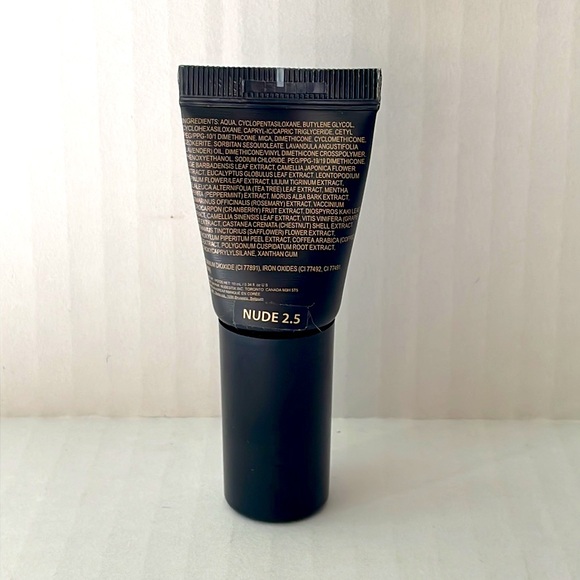 NudeStix TINTED COVER LIQUID FOUNDATION Nude 2.5 - Picture 2 of 2